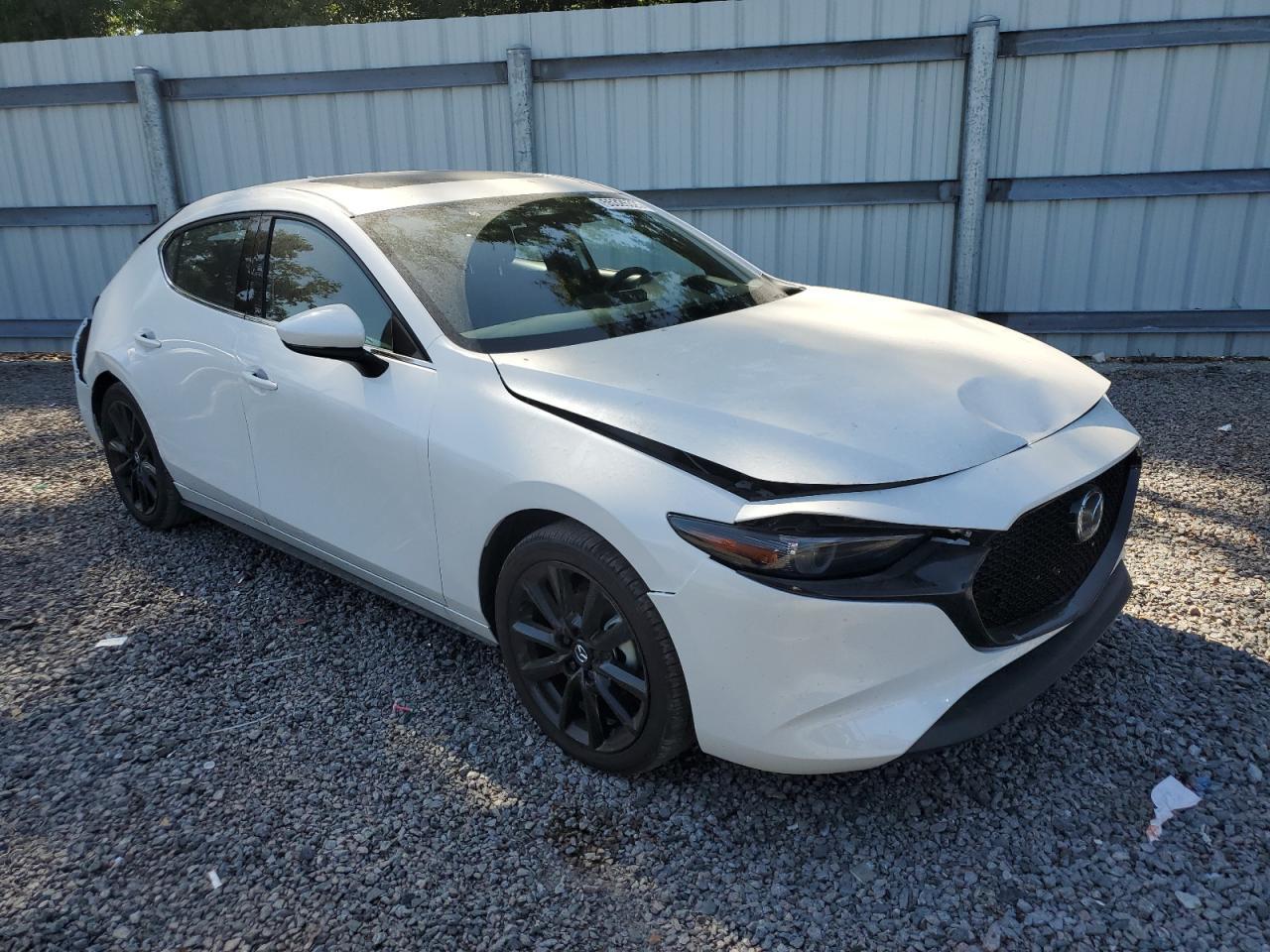 2025 Mazda 3 Premium - Фото 4