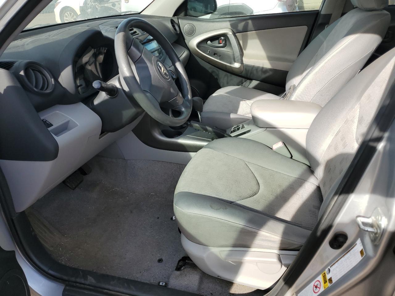 2010 Toyota Rav4 - Image 7