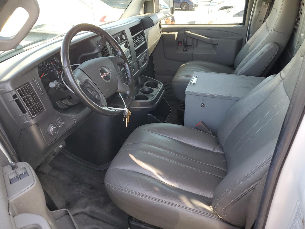 2020 GMC Savana G2500 - Фото 7