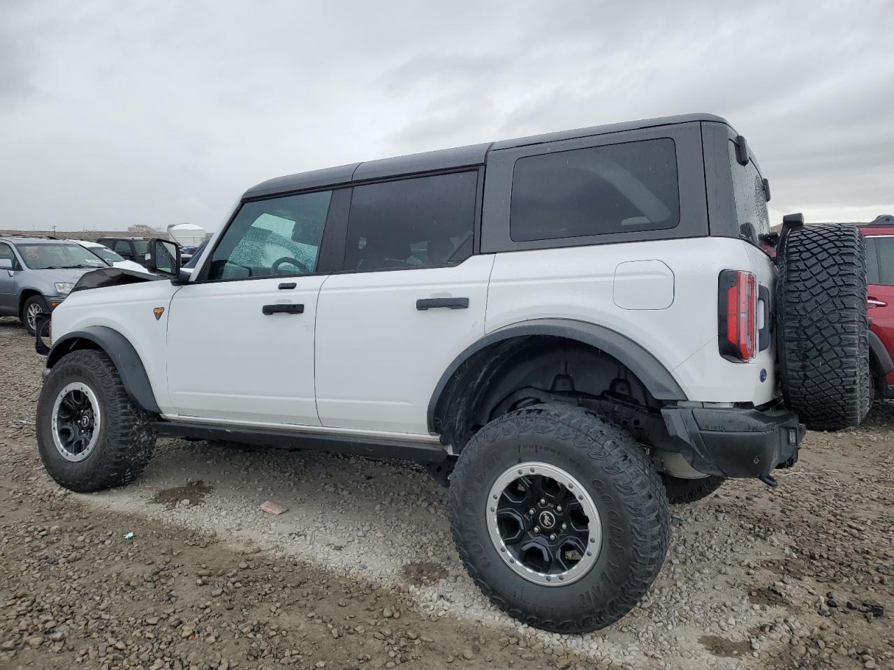2023 Ford Bronco Base - Фото 2