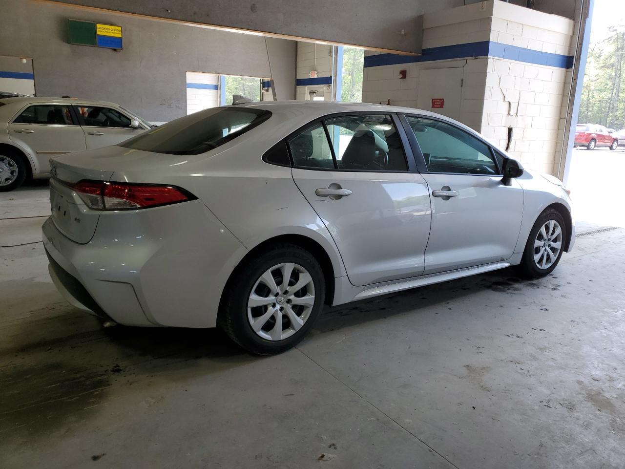 2020 Toyota Corolla Le - Фото 3