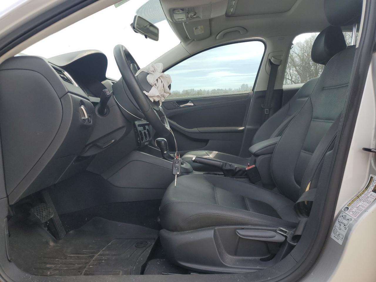 2012 Volkswagen Jetta Se - Image 7