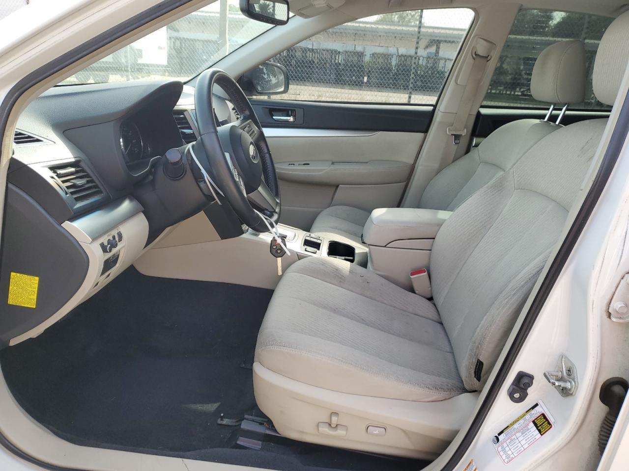 2011 Subaru Legacy 3.6R Premium - Image 7