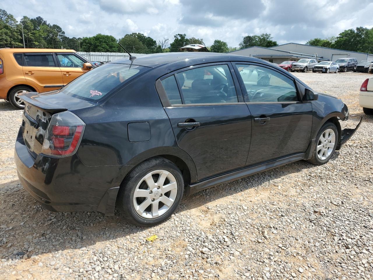2011 Nissan Sentra 2.0 - Фото 3