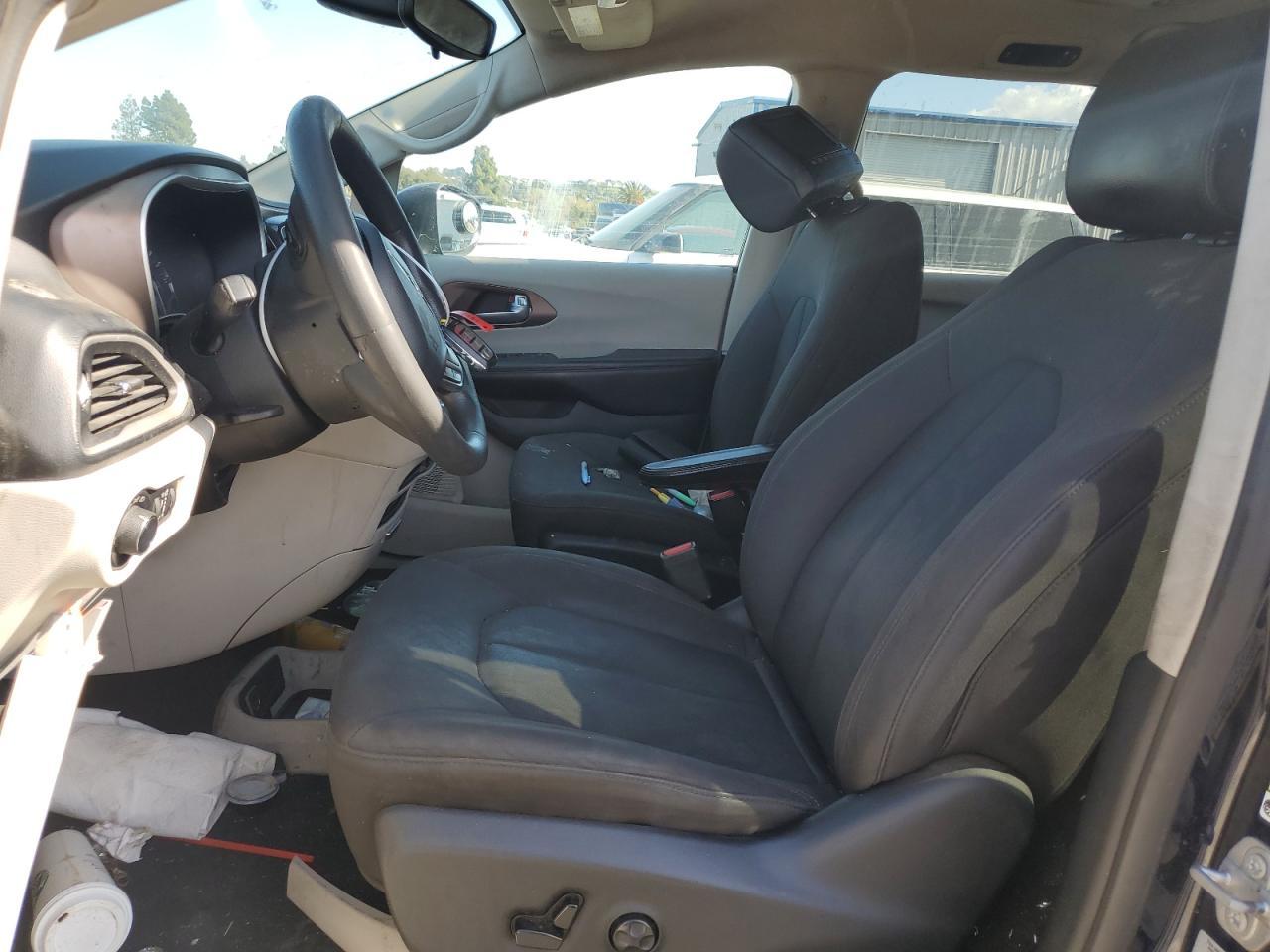 2017 Chrysler Pacifica Lx - Фото 7