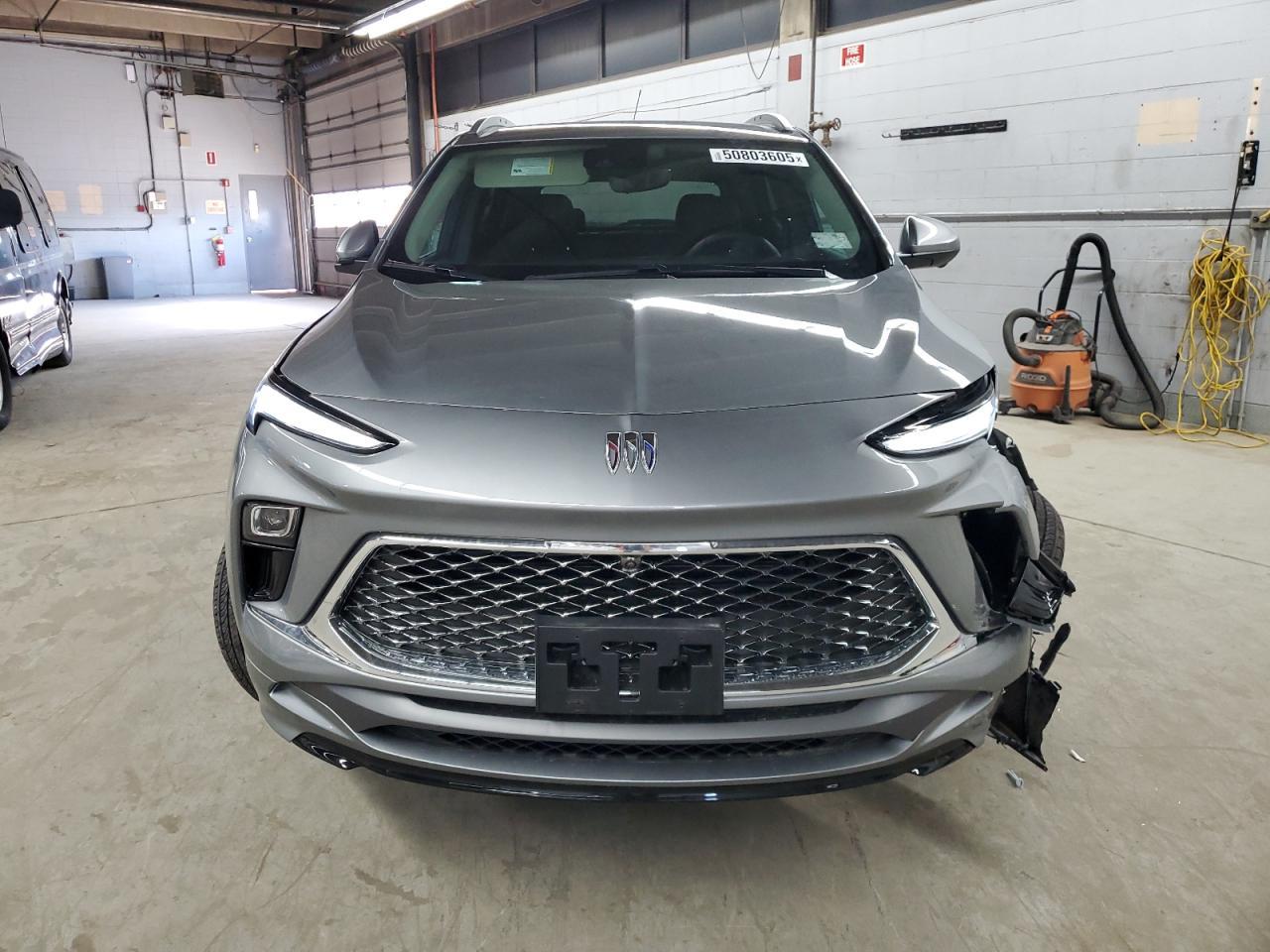 2025 Buick Encore Gx Avenir - Image 5