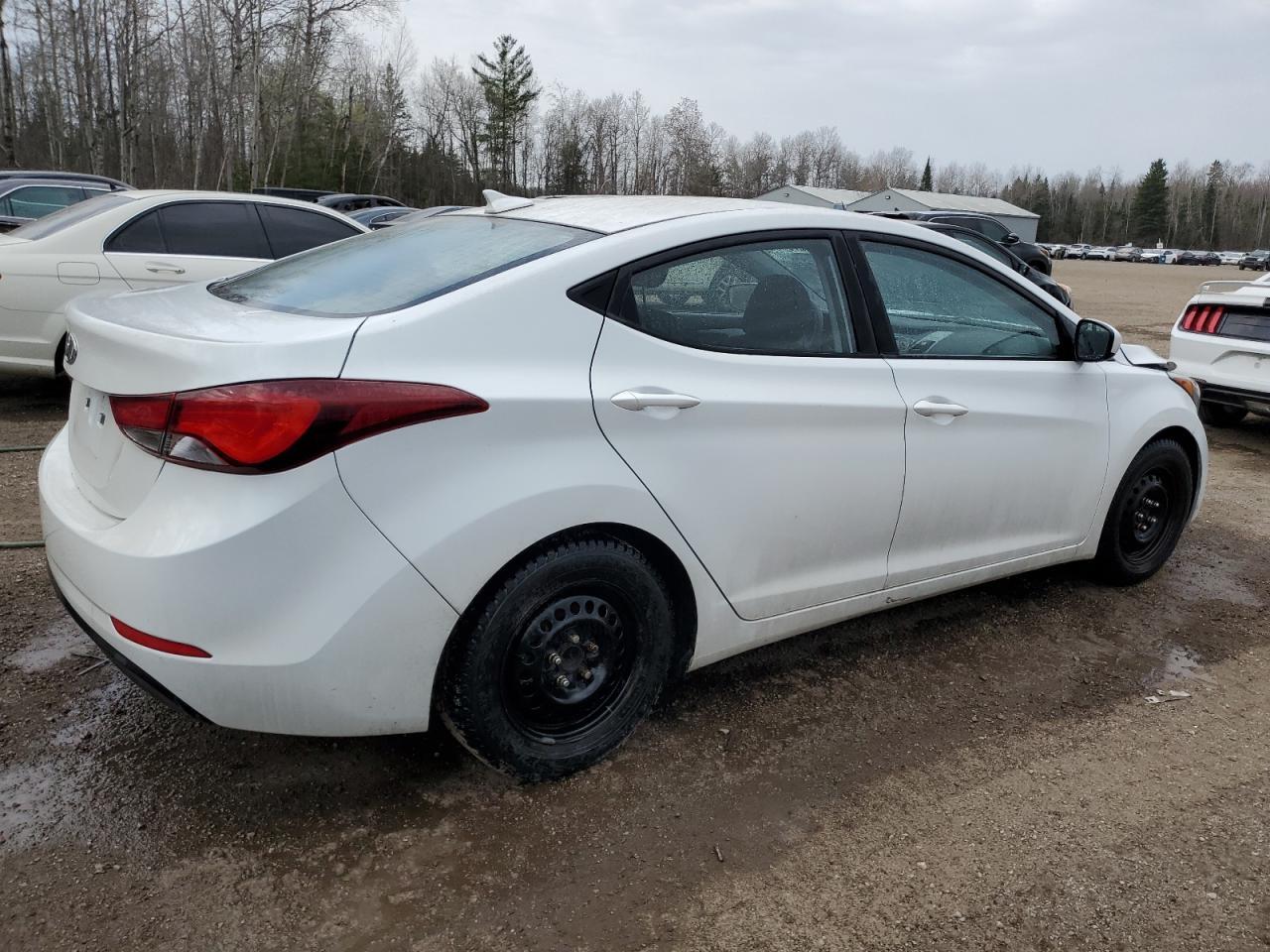 2016 Hyundai Elantra Se - Image 3