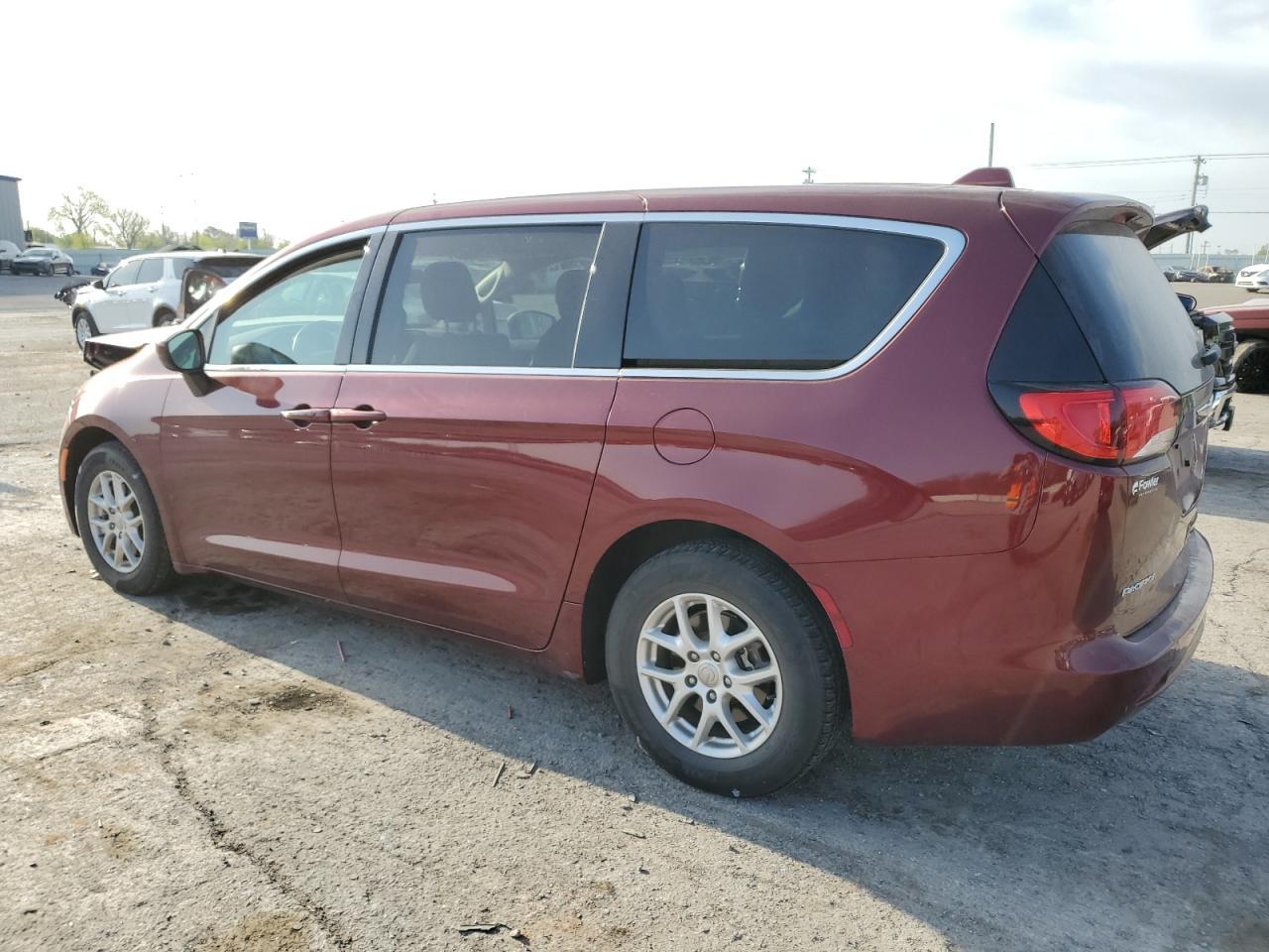 2017 Chrysler Pacifica Lx - Фото 2