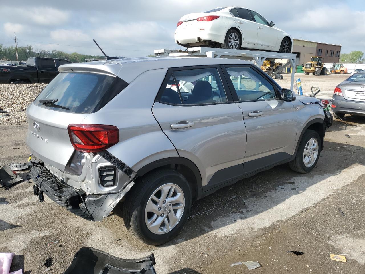 2024 Hyundai Venue Se - Фото 3