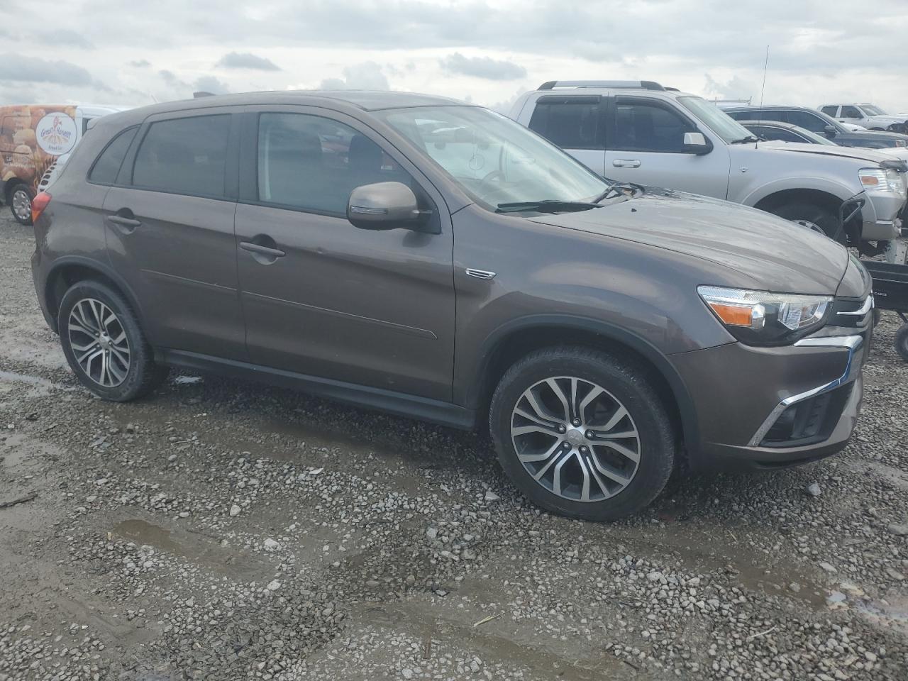 2018 Mitsubishi Outlander Sport Es - Фото 4