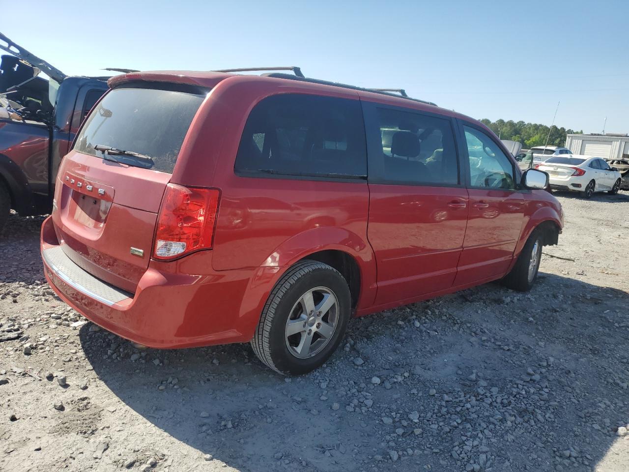 2013 Dodge Grand Caravan Sxt - Image 3