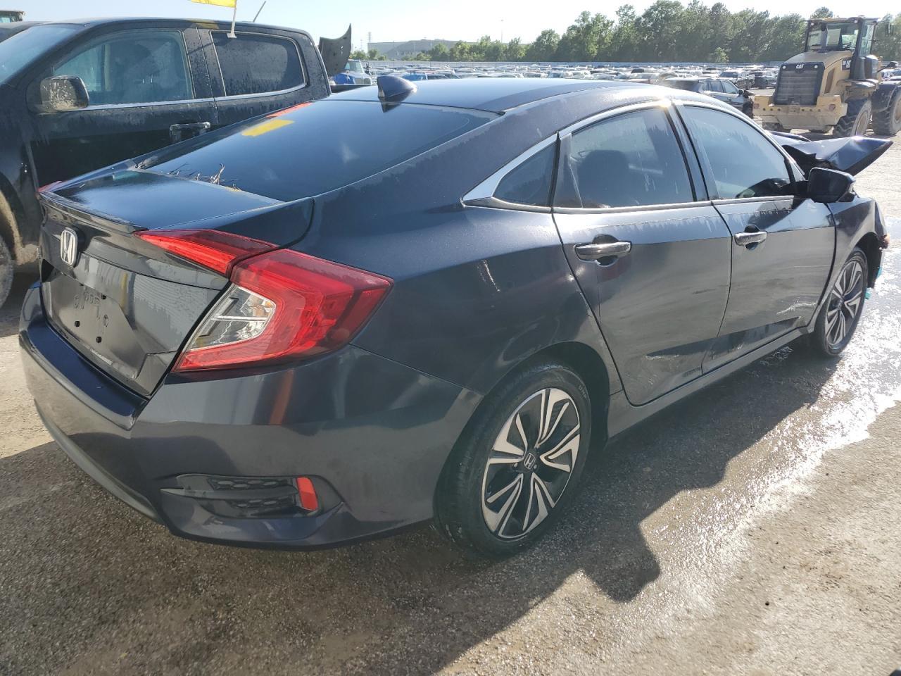 2017 Honda Civic Ex - Image 3