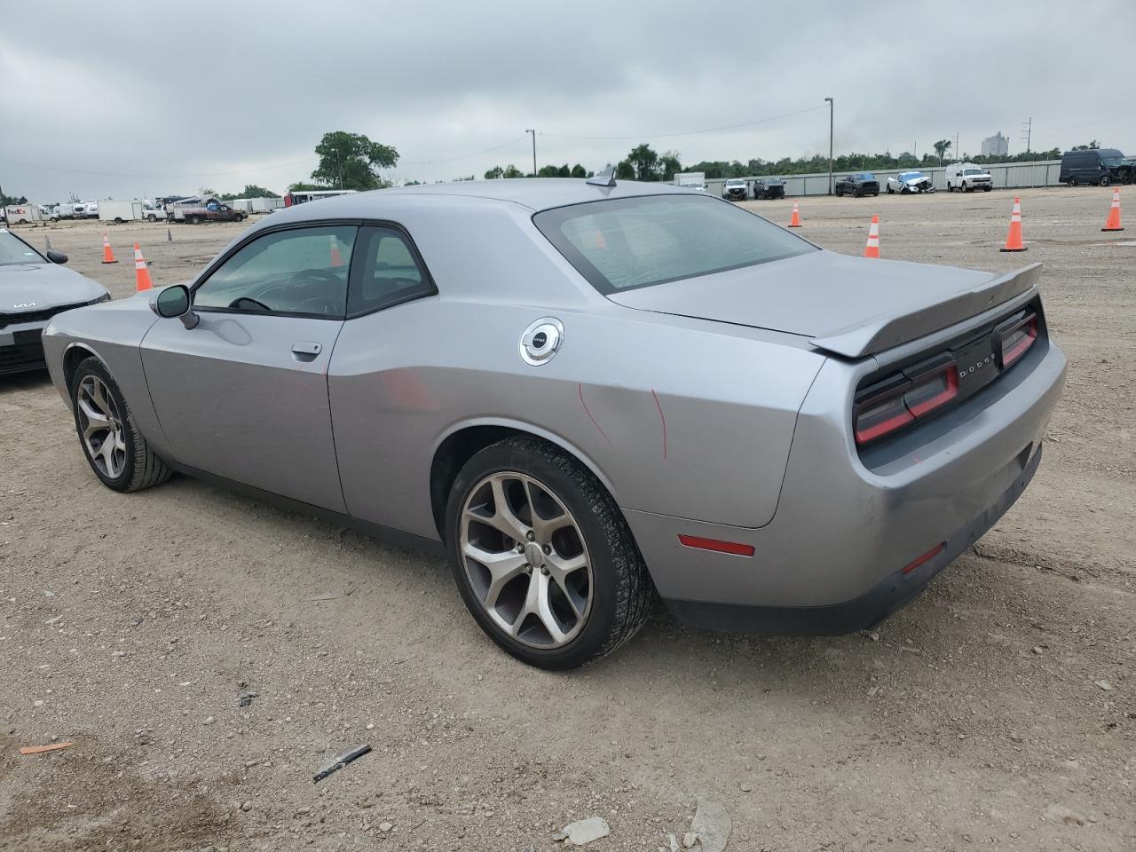 2015 Dodge Challenger Sxt Plus - Фото 2