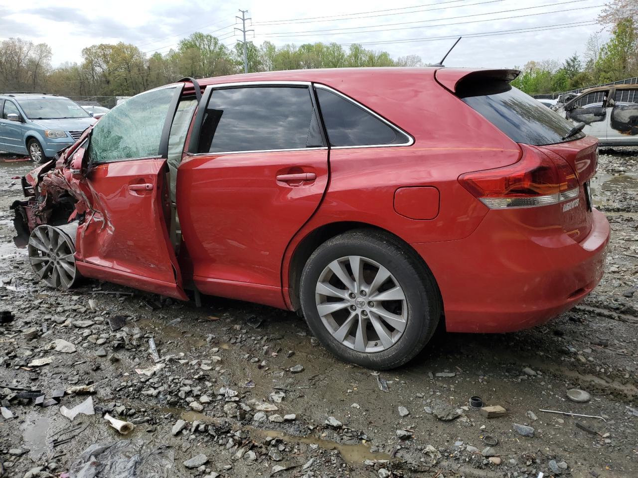 2015 Toyota Venza Le - Image 2