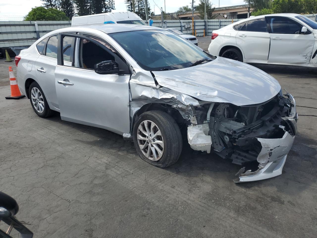 2019 Nissan Sentra S - Фото 4