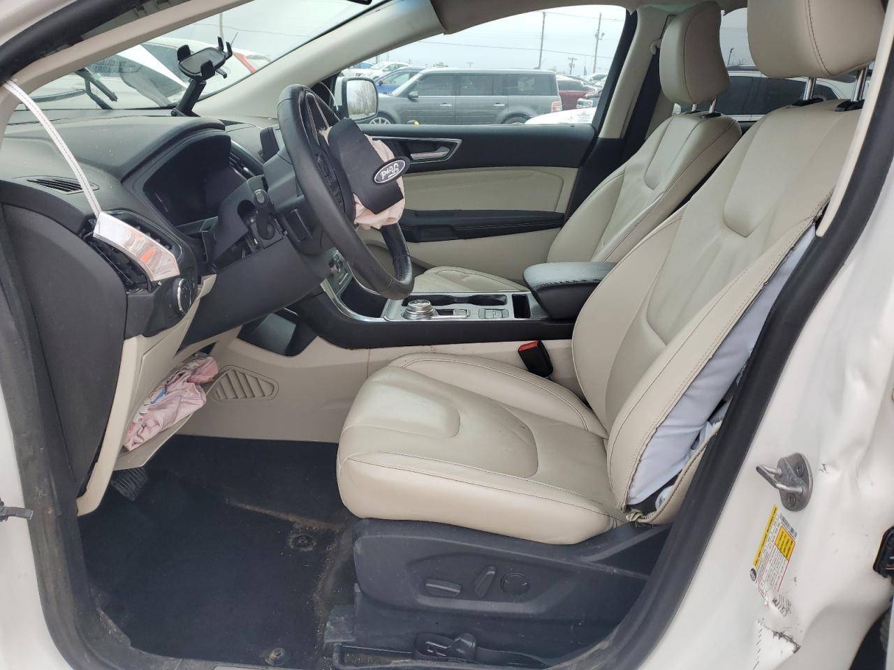 2022 Ford Edge Titanium - Image 7