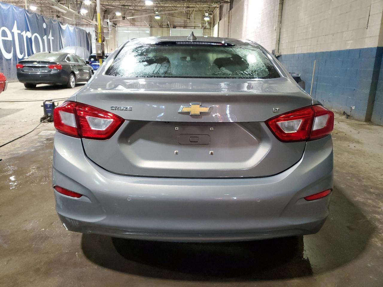 2019 Chevrolet Cruze Lt - Image 6