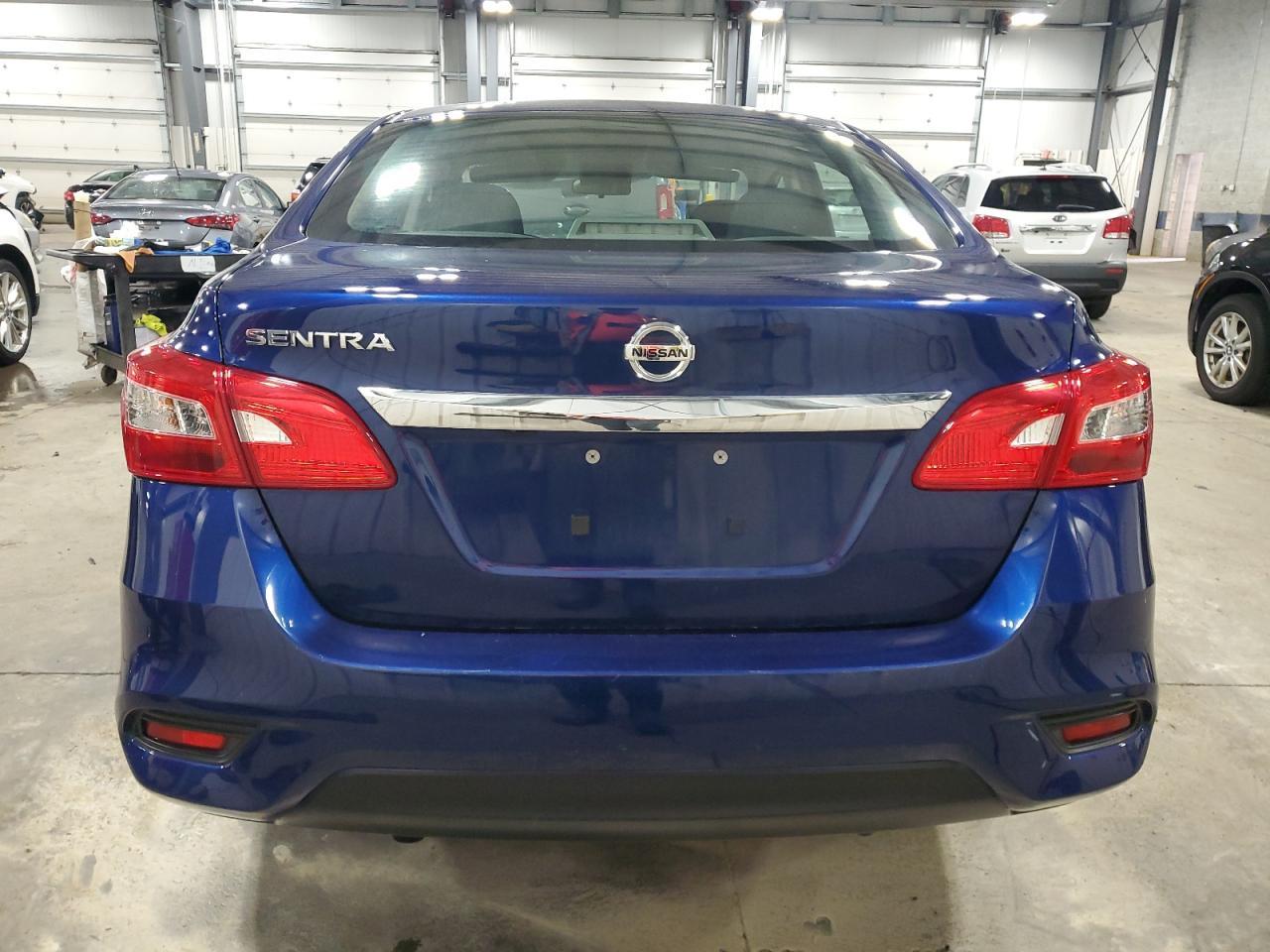 2019 Nissan Sentra S - Фото 6