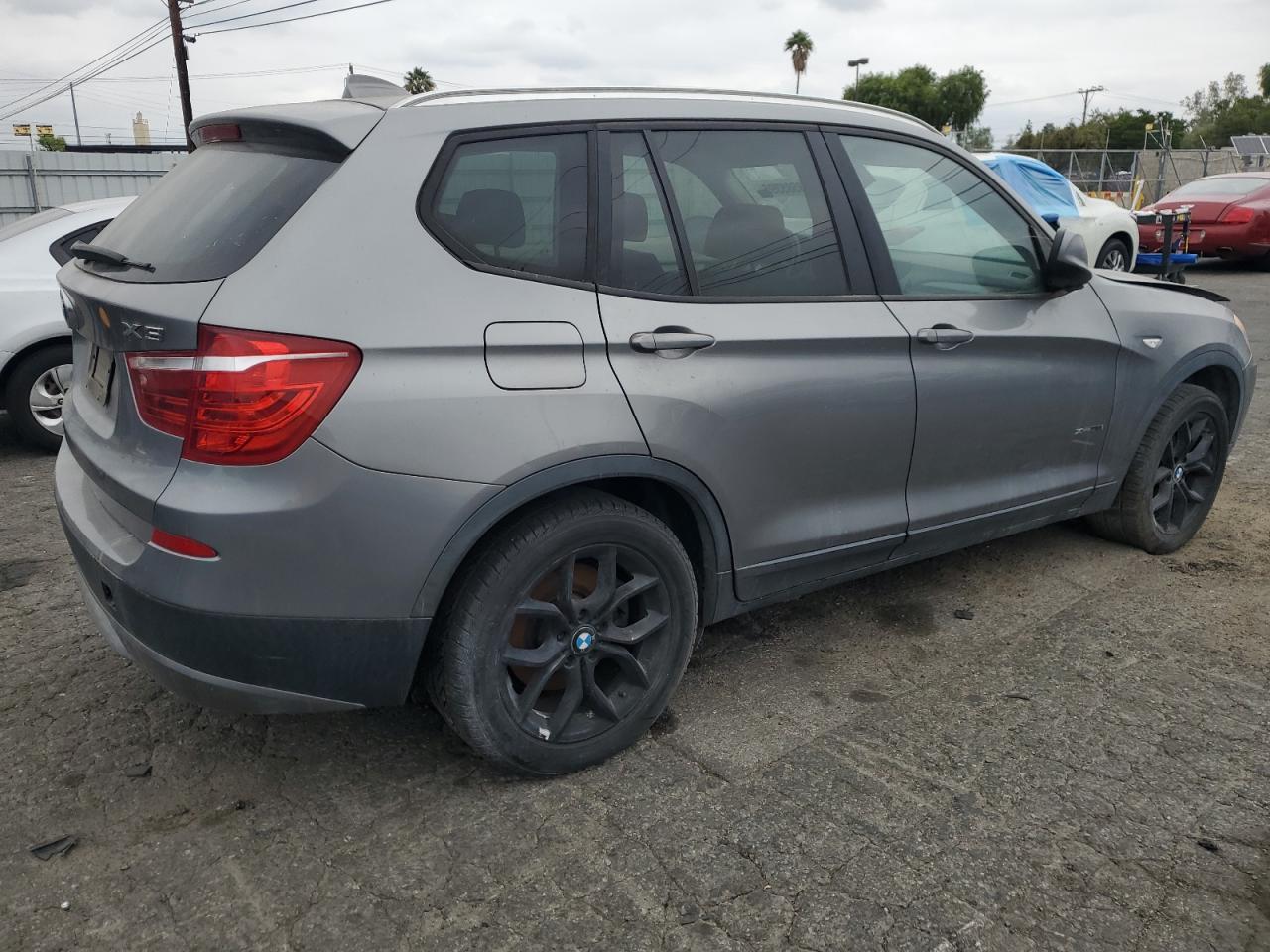 2013 BMW X3 xDrive28I - Image 3