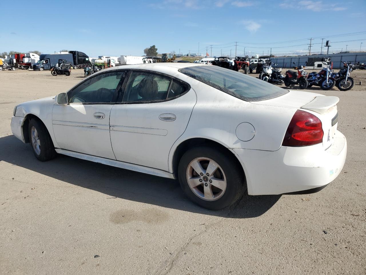 2005 Pontiac Grand Prix - Фото 2