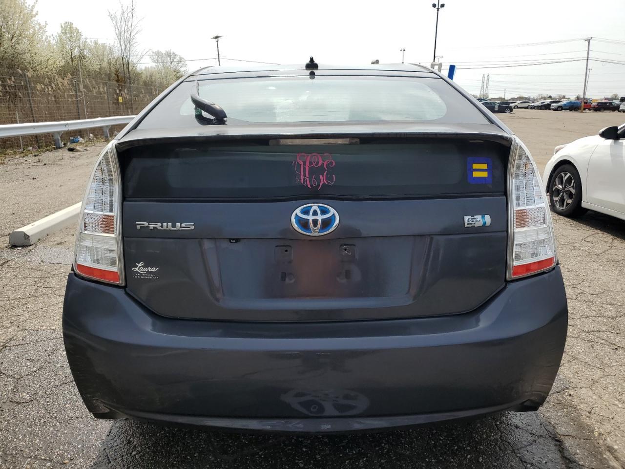 2010 Toyota Prius - Image 6