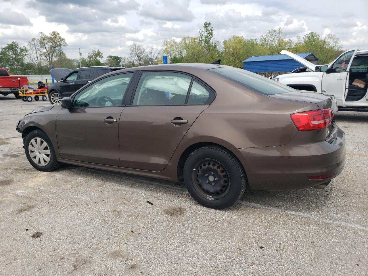 2015 Volkswagen Jetta Base - Image 2