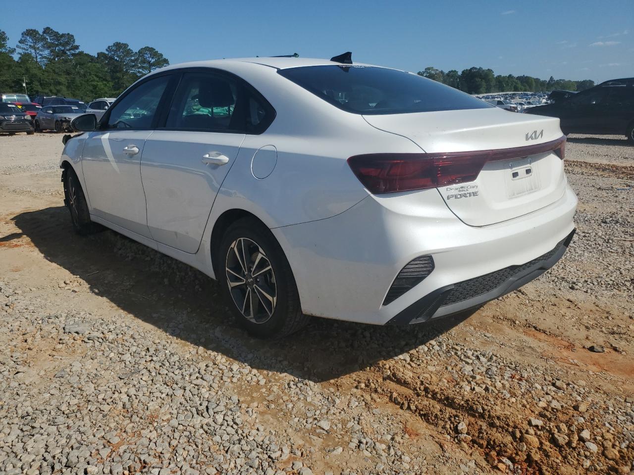 2024 Kia Forte Lx - Фото 2