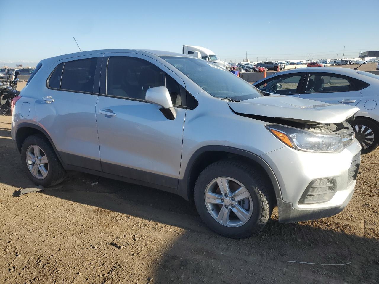 2020 Chevrolet Trax Ls - Image 4