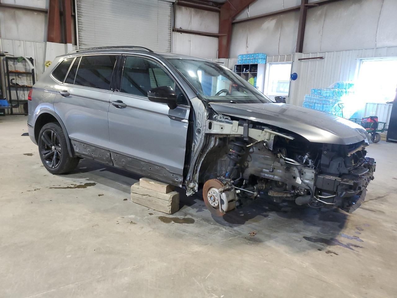 2023 Volkswagen Tiguan Se R-Line Black - Фото 4