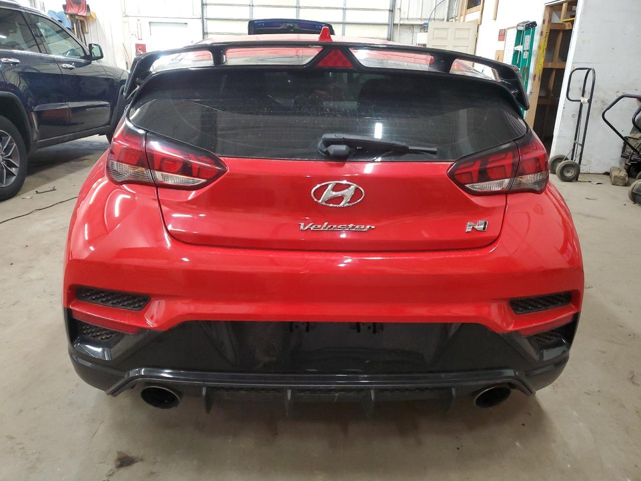 2019 Hyundai Veloster N - Image 6