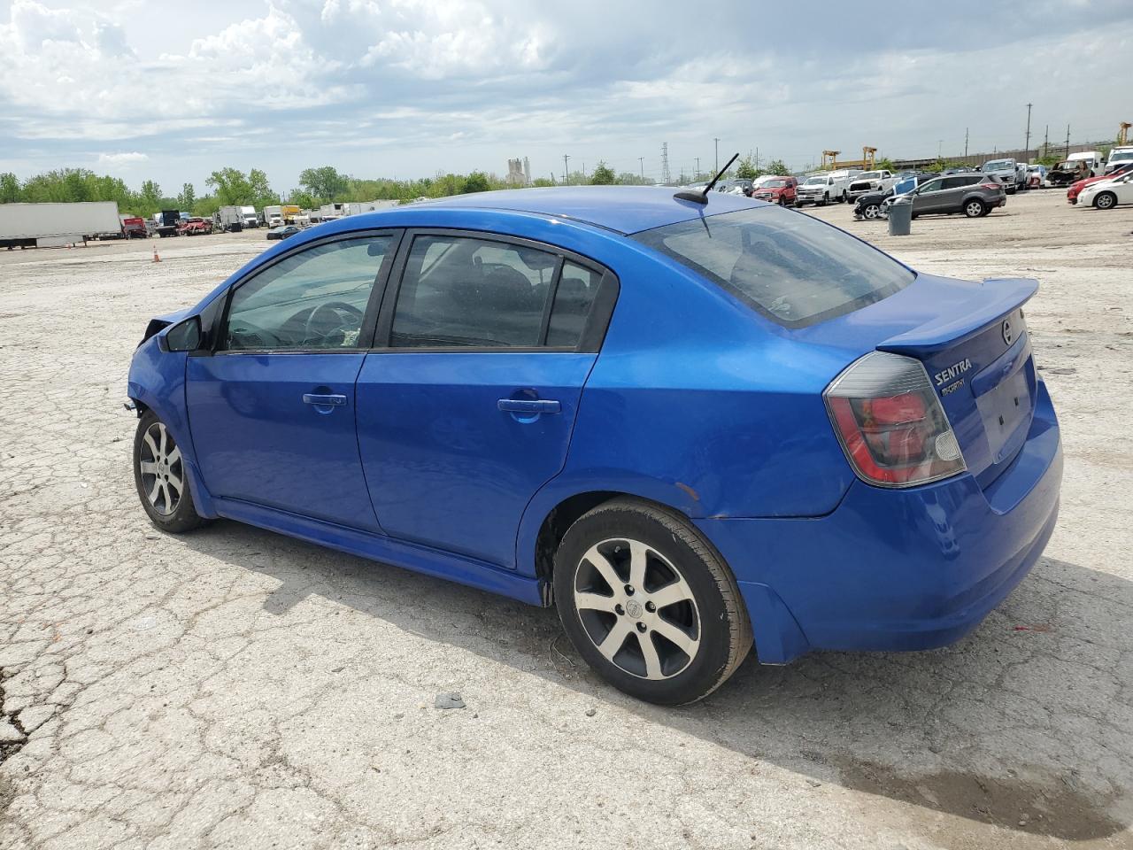 2011 Nissan Sentra 2.0 - Image 2