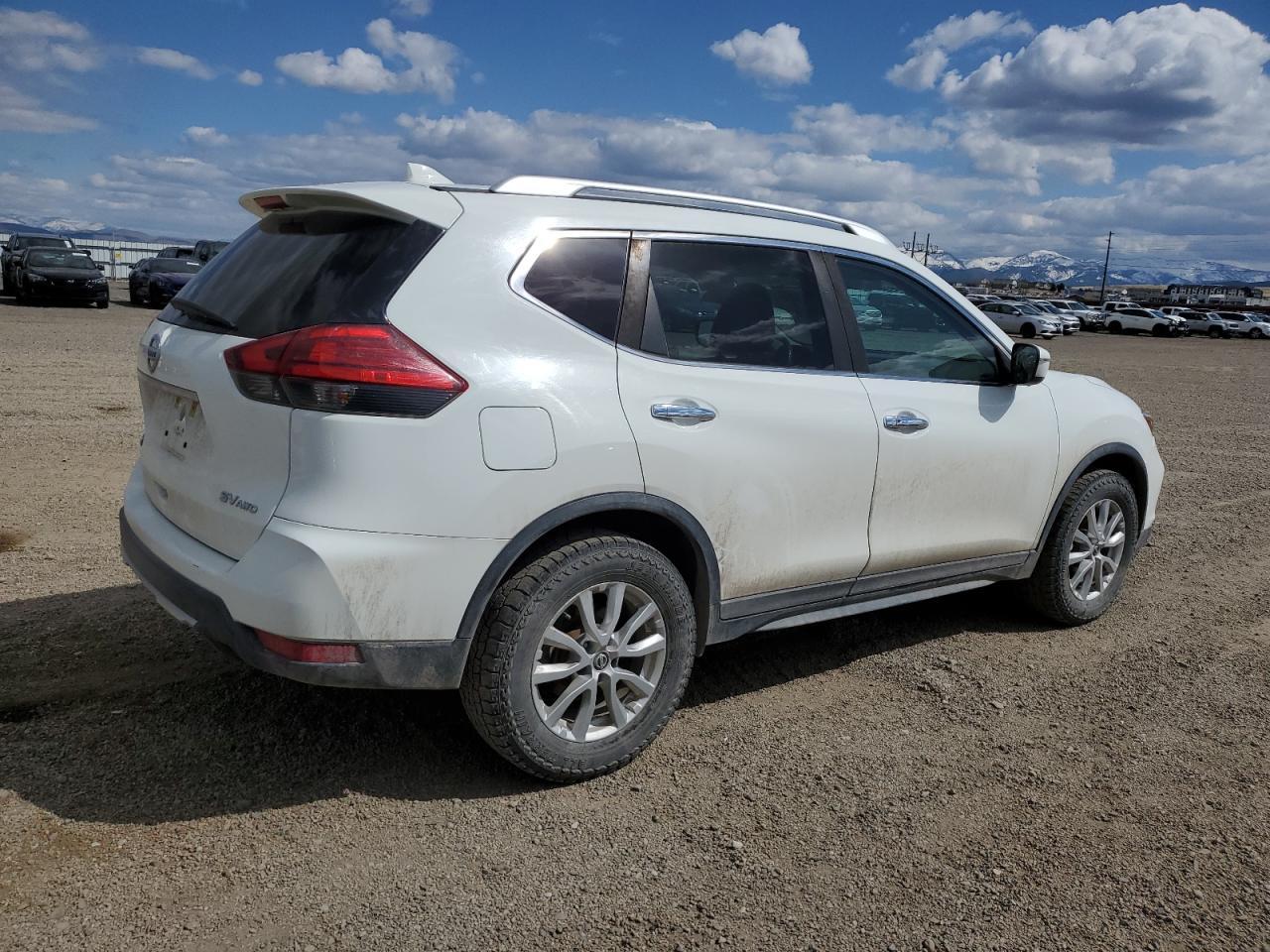 2017 Nissan Rogue S - Фото 3
