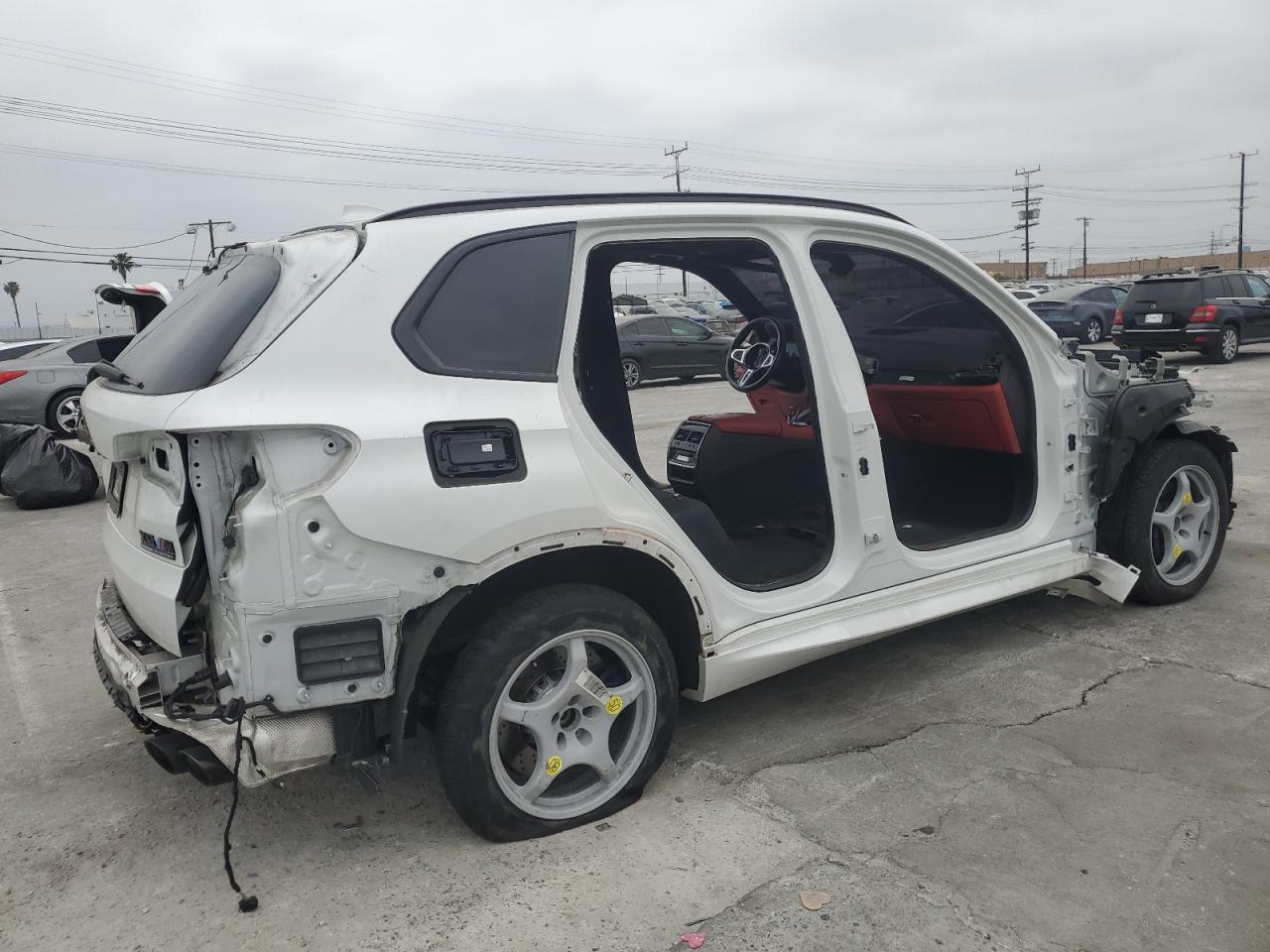 2021 BMW X5 M - Фото 3