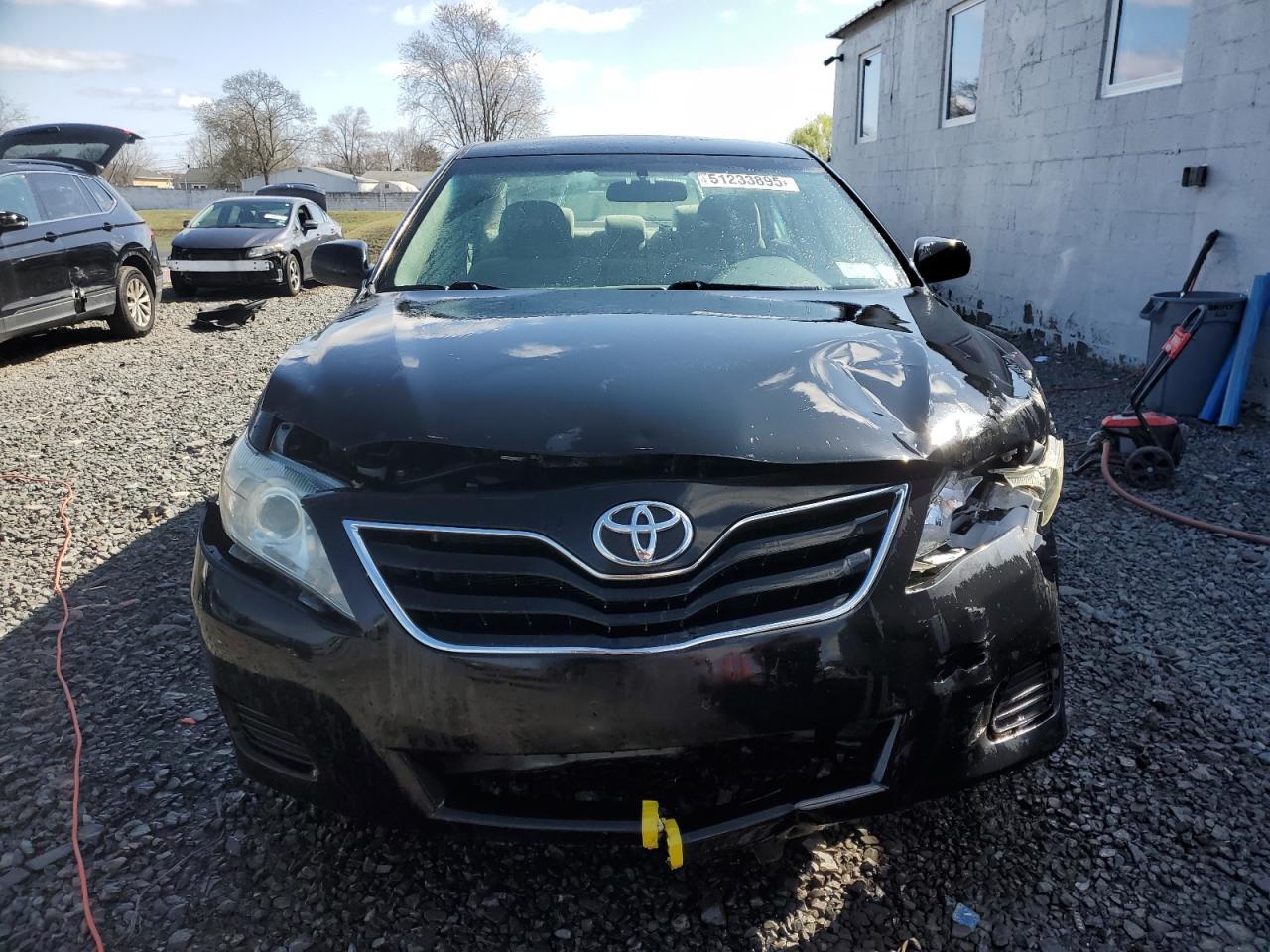 2011 Toyota Camry Base - Image 5