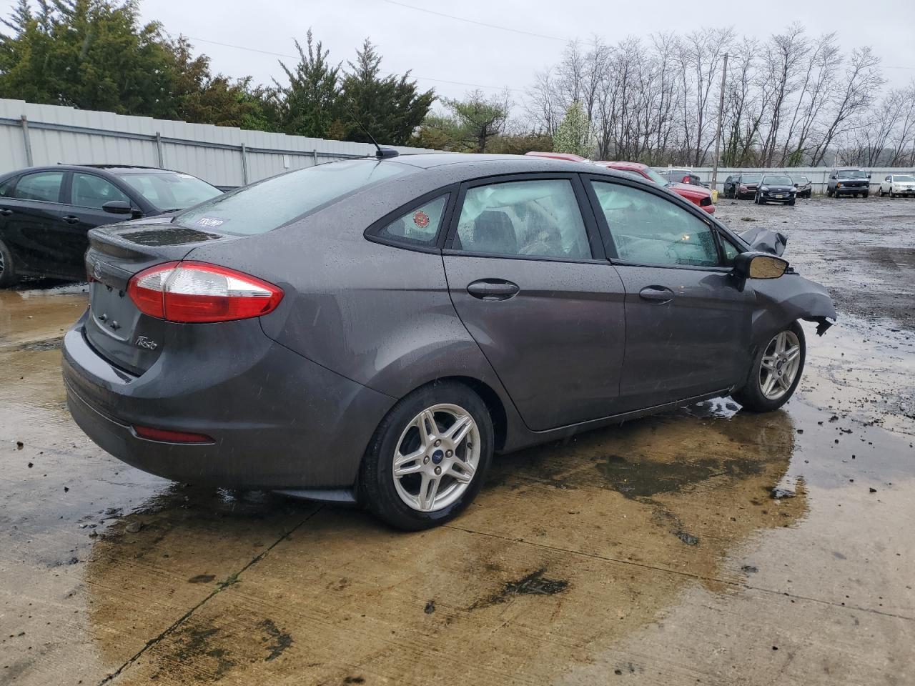 2019 Ford Fiesta Se - Фото 3