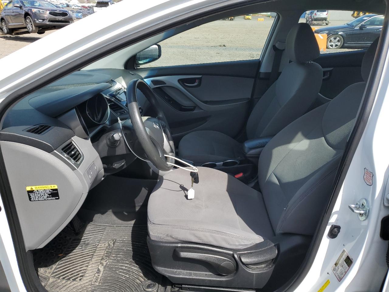 2015 Hyundai Elantra Se - Фото 7