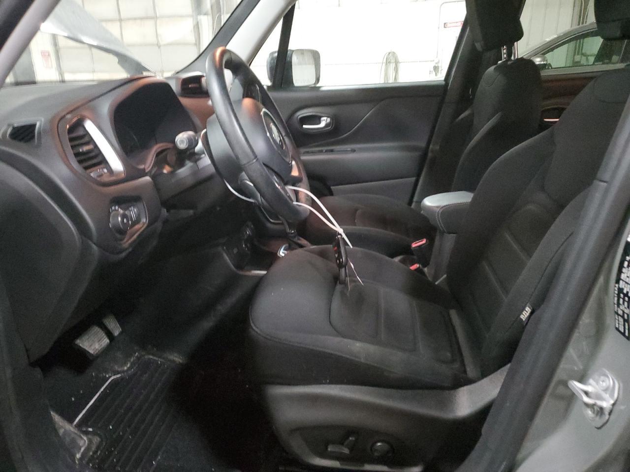 2022 Jeep Renegade Latitude - Фото 7