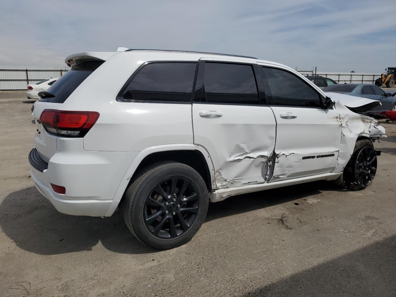 2020 Jeep Grand Cherokee Laredo - Фото 3