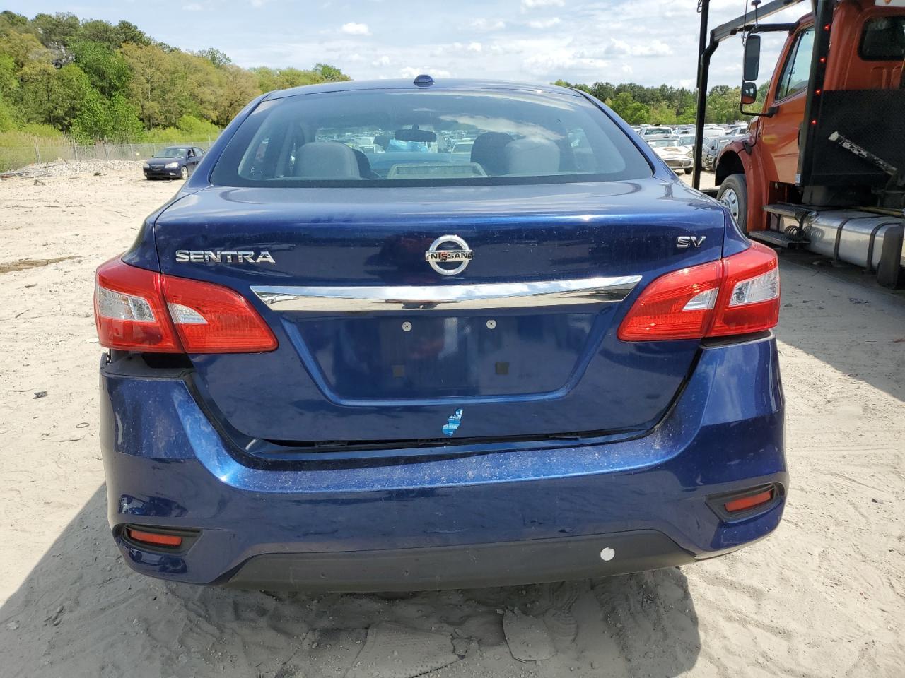 2018 Nissan Sentra S - Image 6