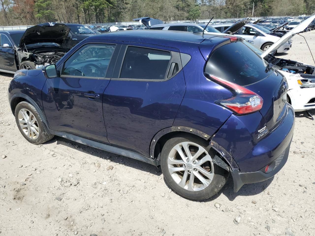2015 Nissan Juke S - Image 2