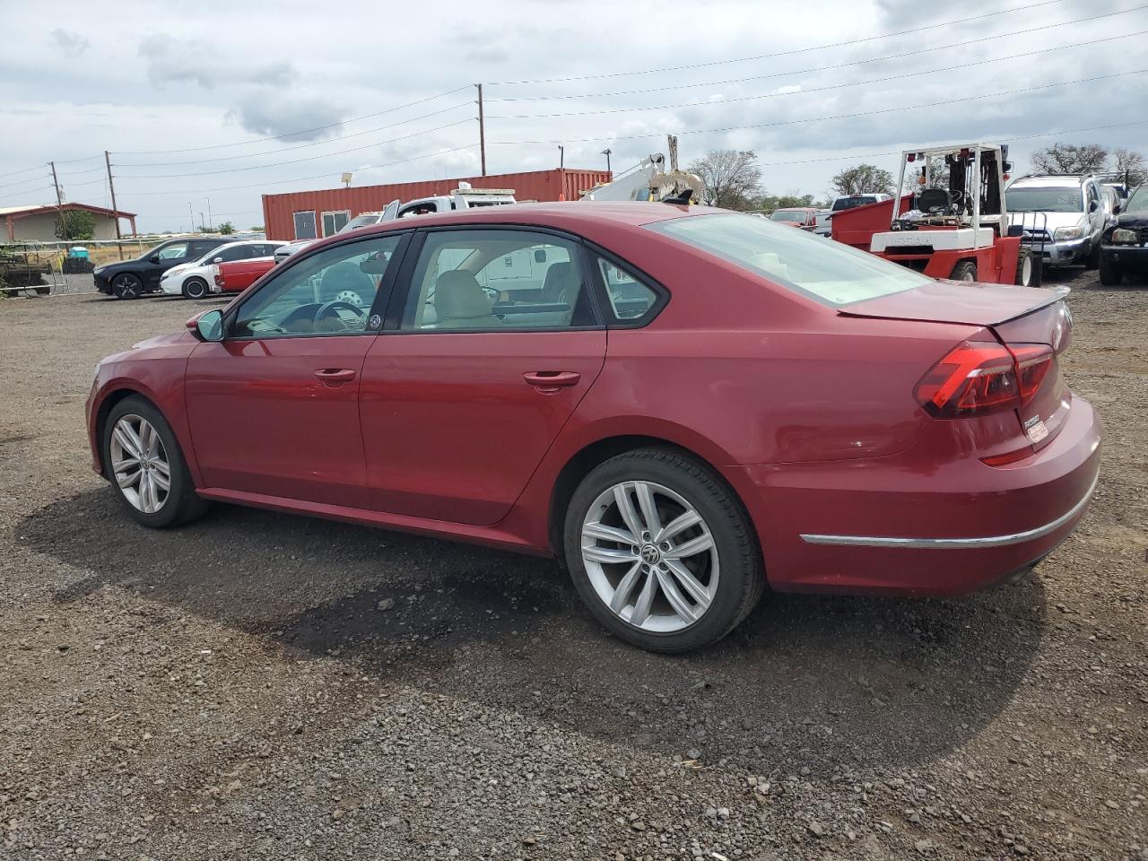 2019 Volkswagen Passat Wolfsburg - Фото 2