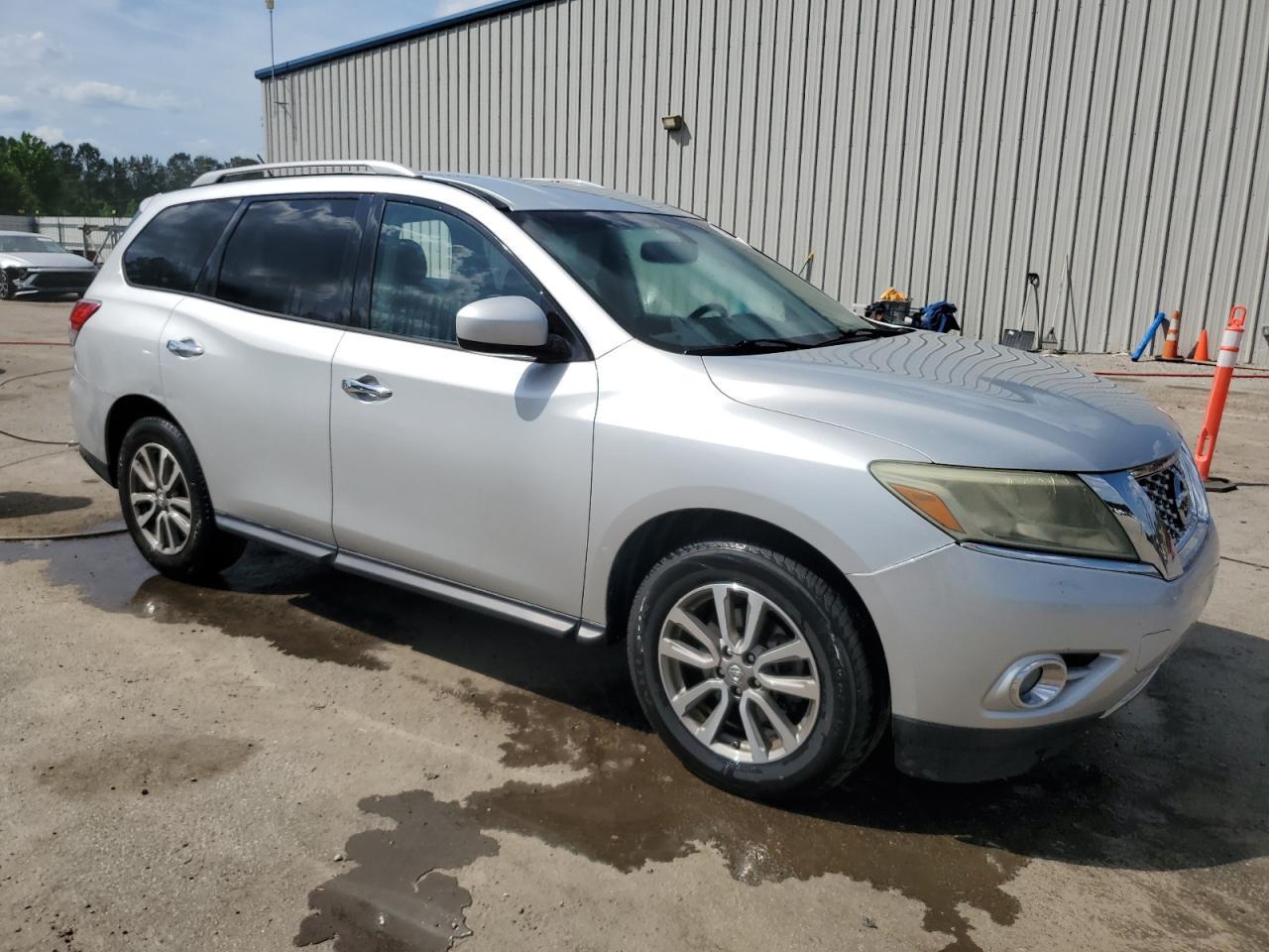 2015 Nissan Pathfinder S - Фото 4