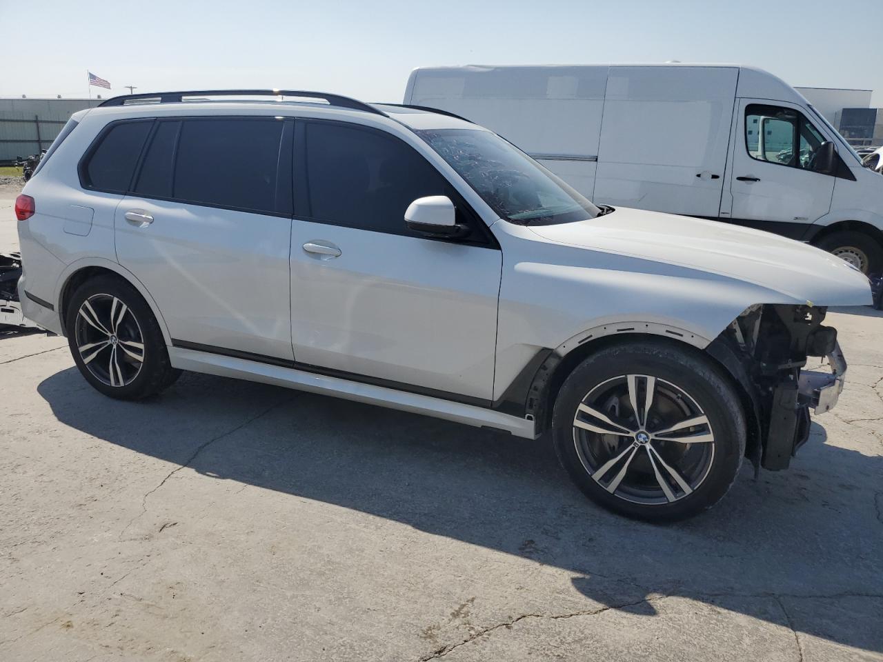 2020 BMW X7 xDrive40I - Фото 4