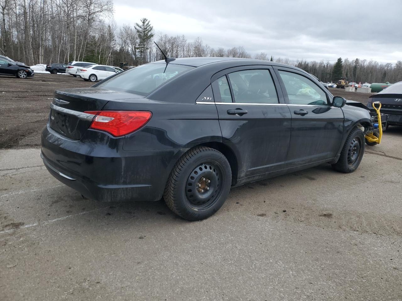 2013 Chrysler 200 Lx - Фото 3