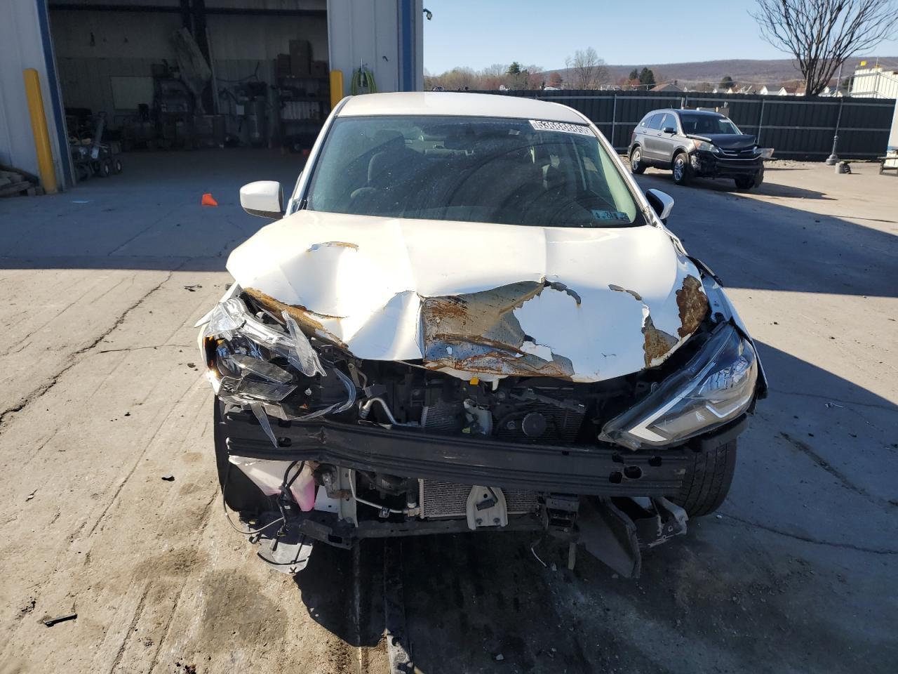 2019 Nissan Sentra S - Фото 5