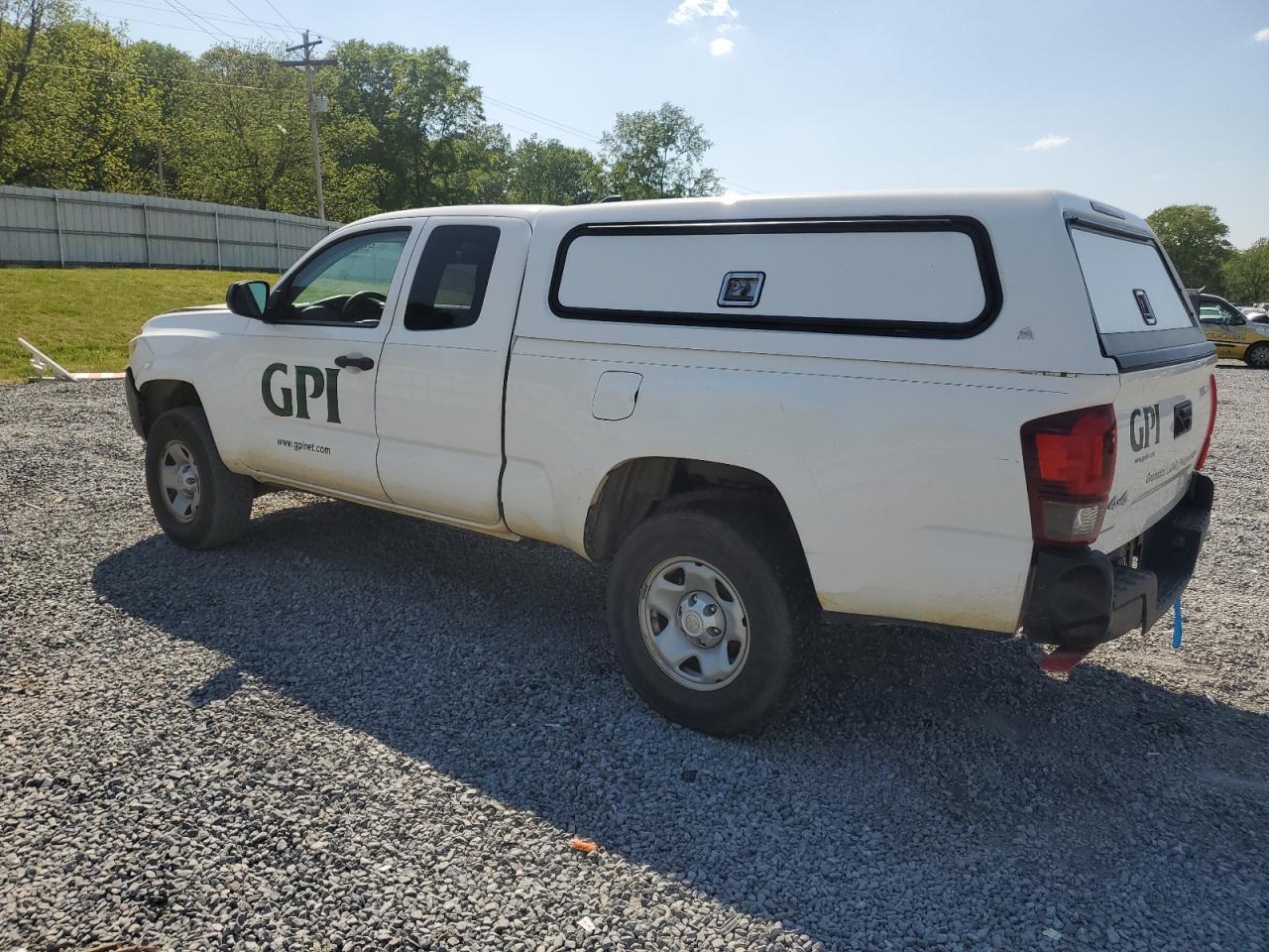 2020 Toyota Tacoma Access Cab - Image 2