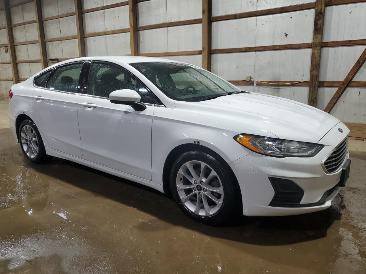 2020 Ford Fusion Se - Фото 4