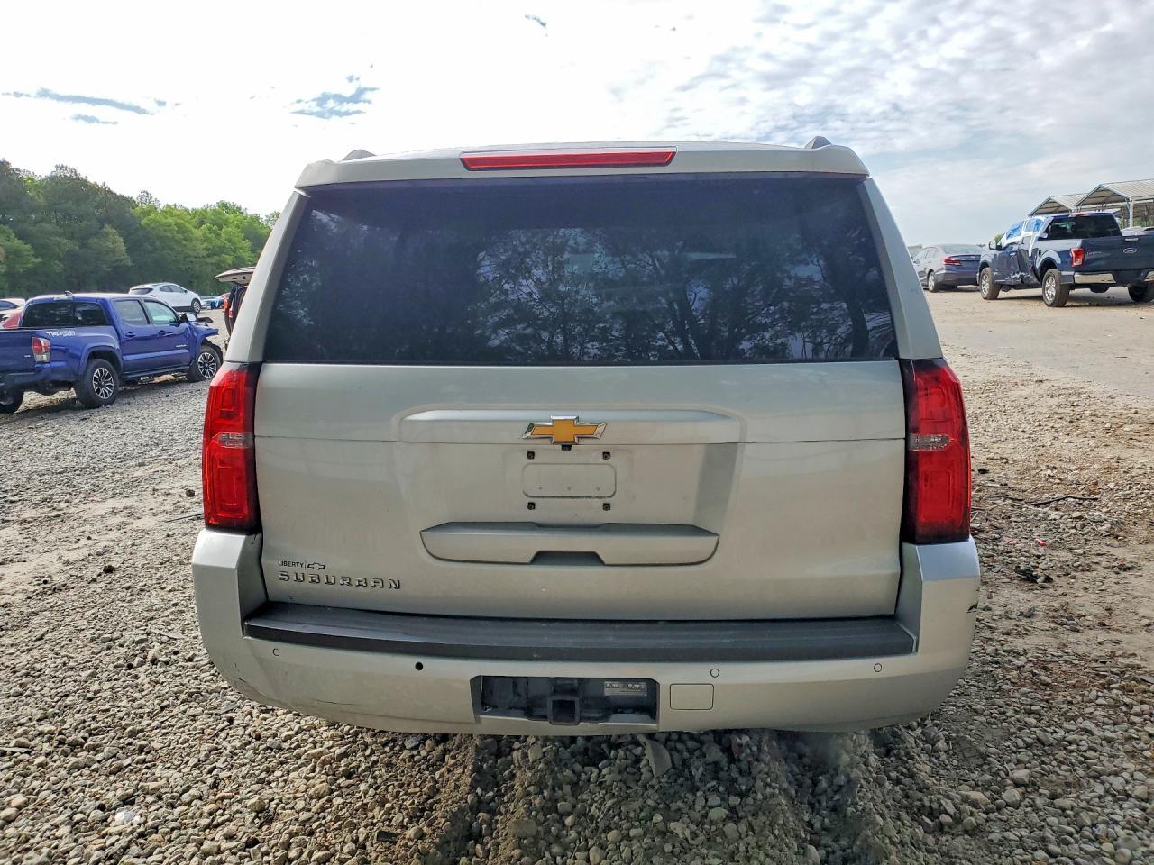 2017 Chevrolet Suburban K1500 Premier - Фото 6