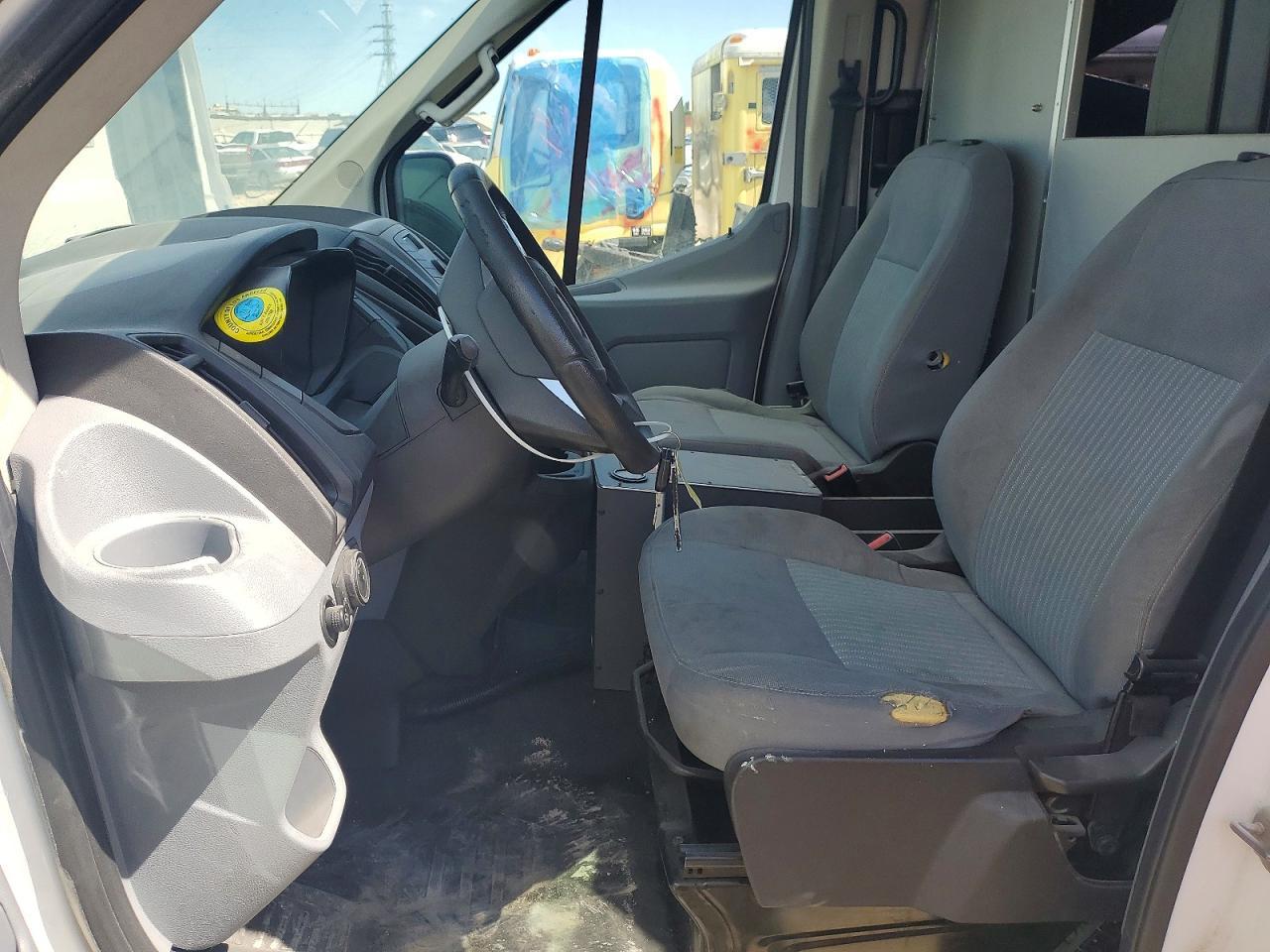 2015 Ford Transit Ambulance - Фото 7