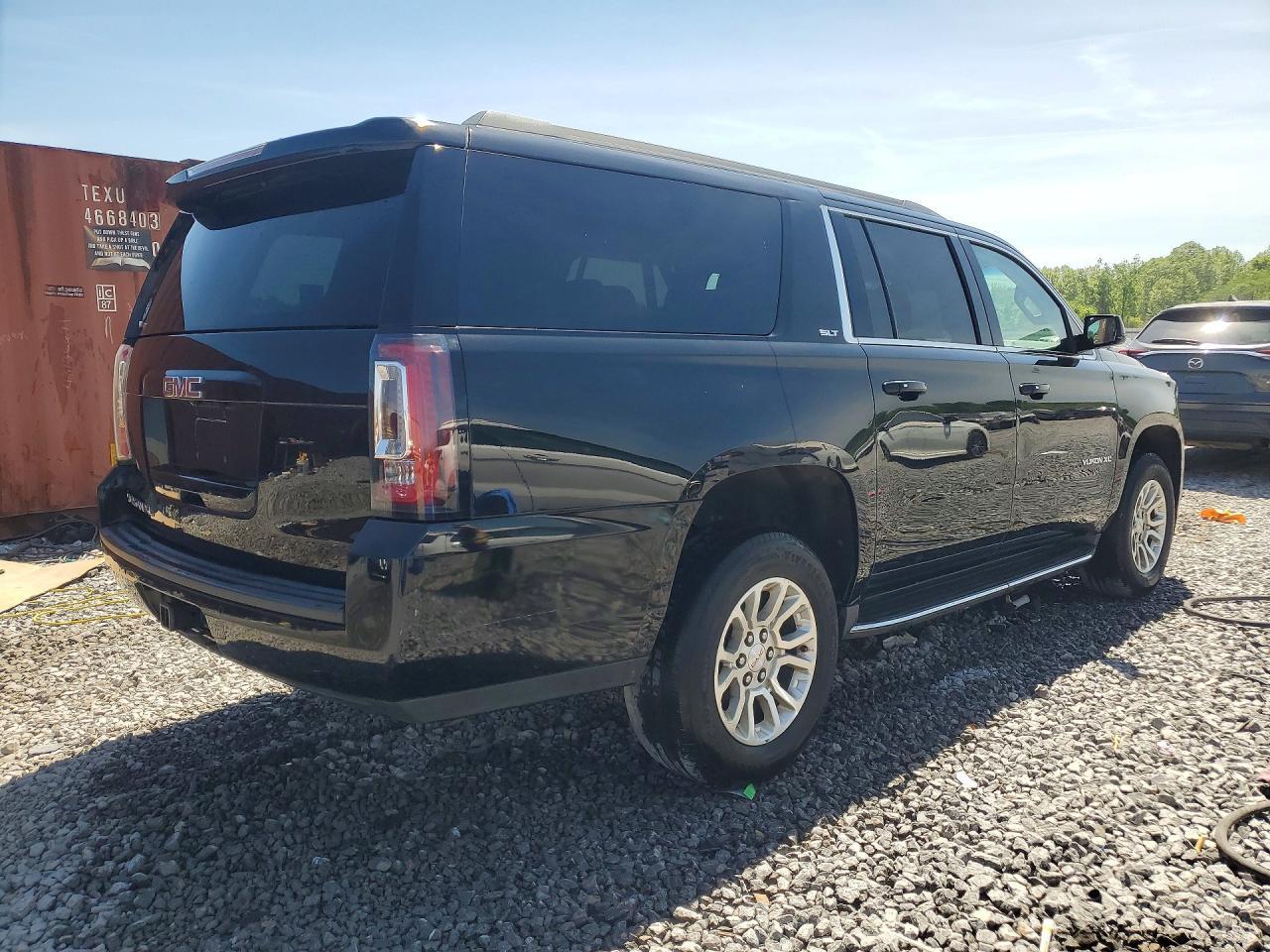 2017 GMC Yukon Xl K1500 Slt - Image 3